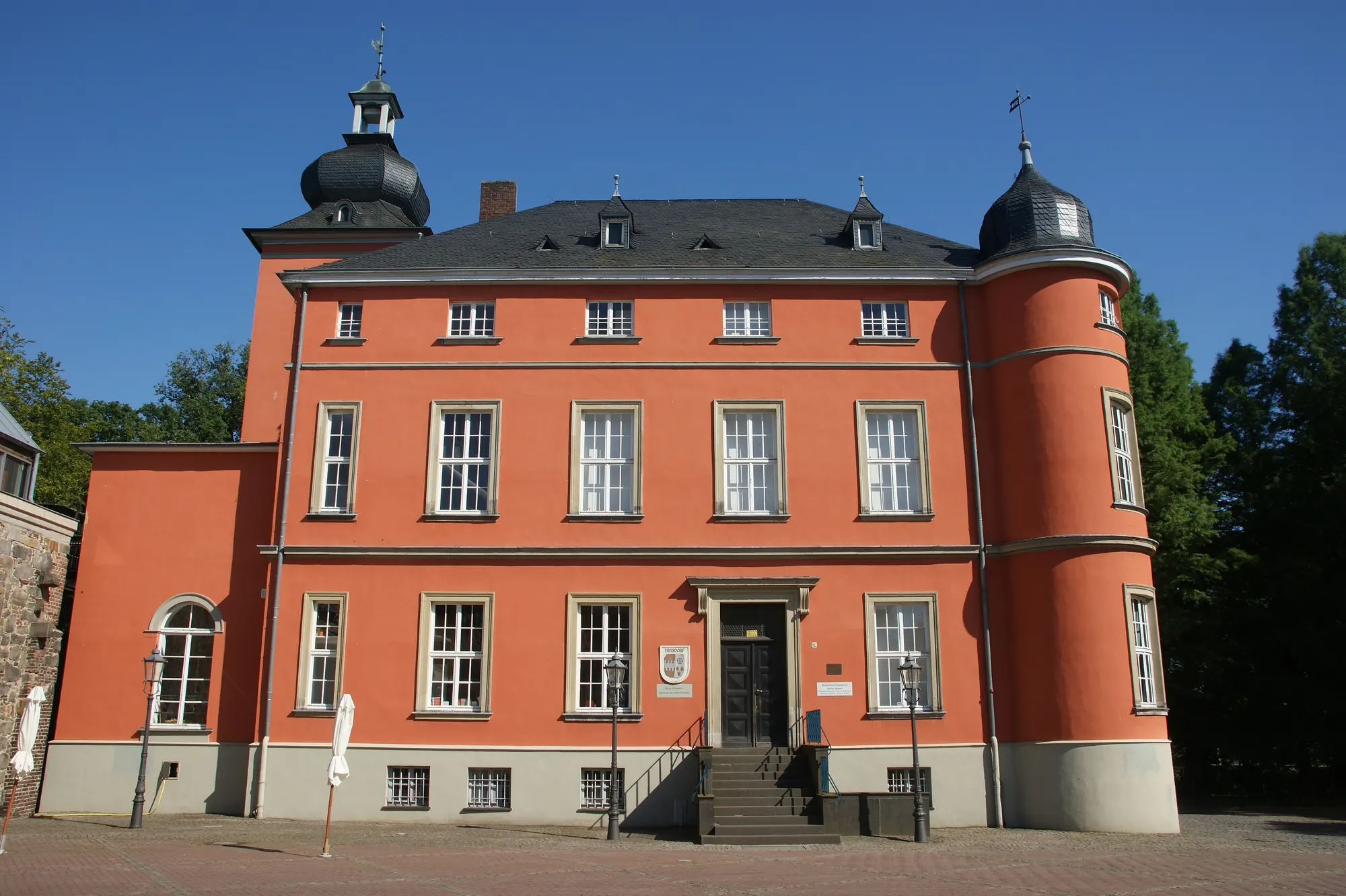 Burg Wissem in Troisdorf – Einsatzgebiet der Dom TT Bau